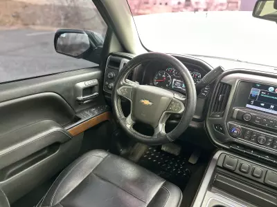 Chevrolet Silverado 2500 y Cheyenne Pick-Up 2015