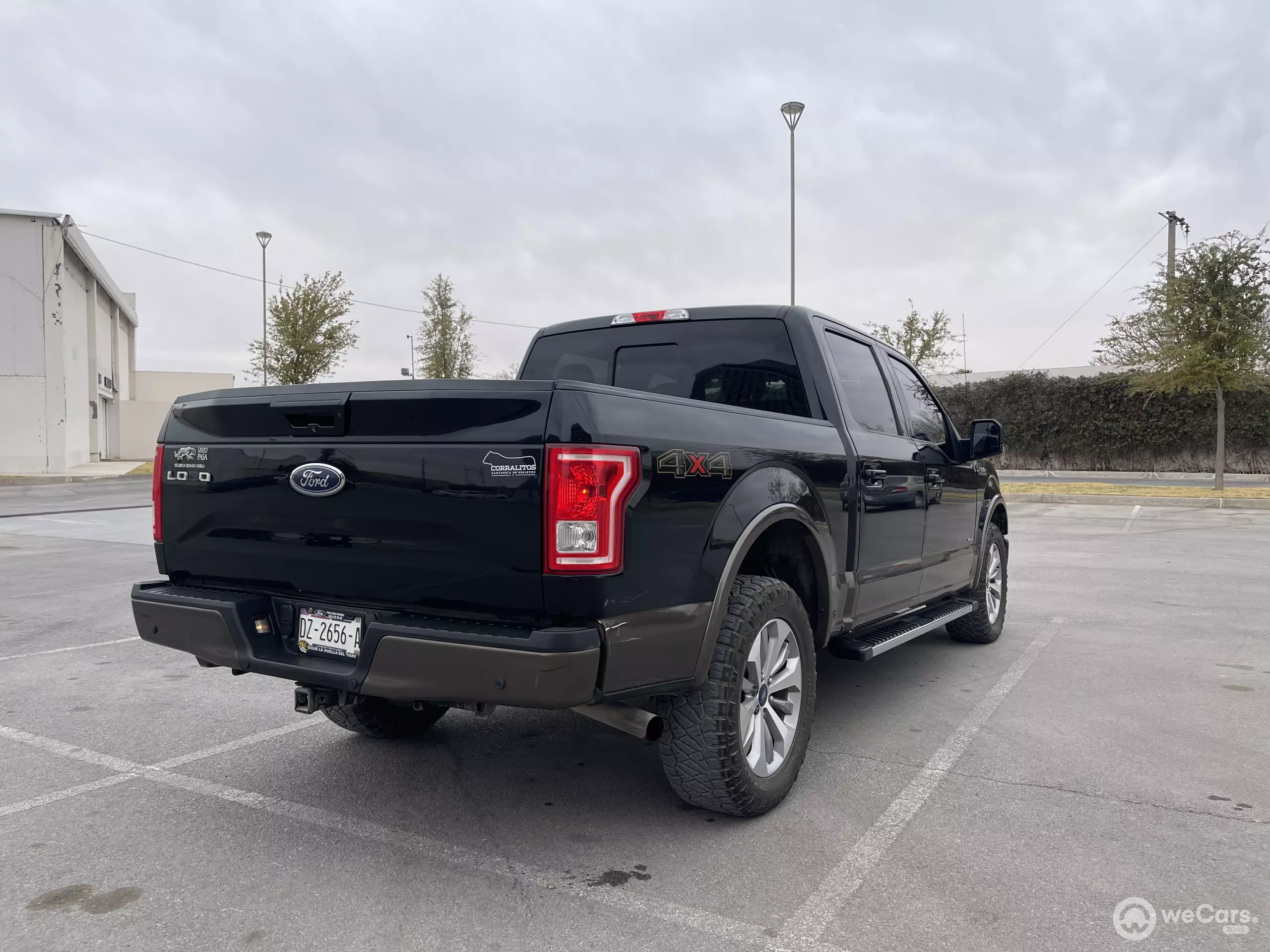 Ford Lobo Pick-Up