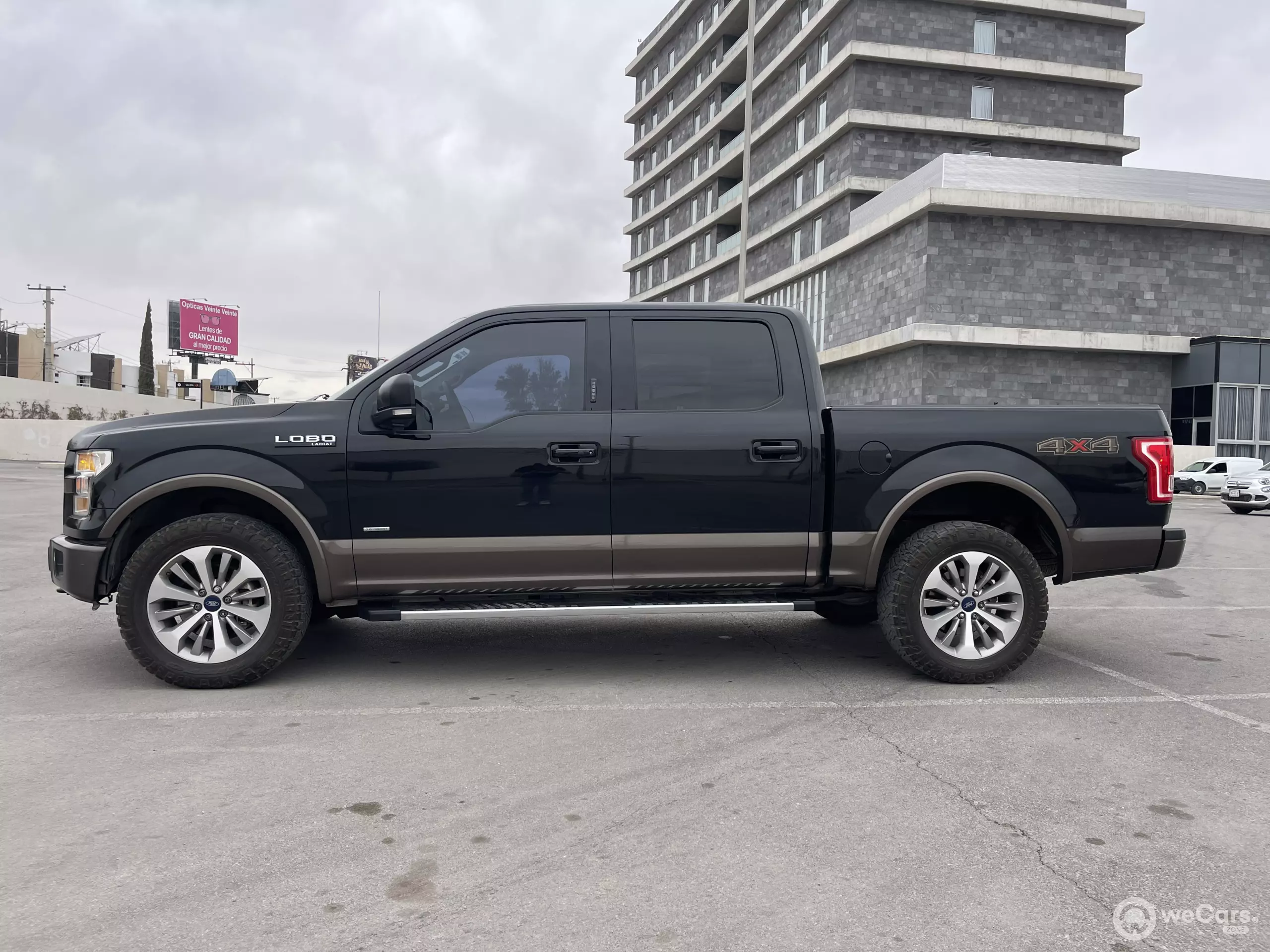 Ford Lobo Pick-Up