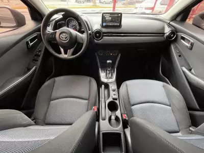 Toyota Yaris 2016