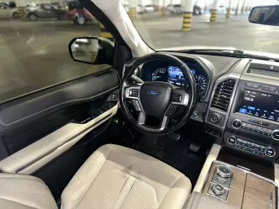 Ford Expedition VUD 2019