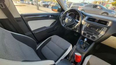 Volkswagen Jetta A6 2016