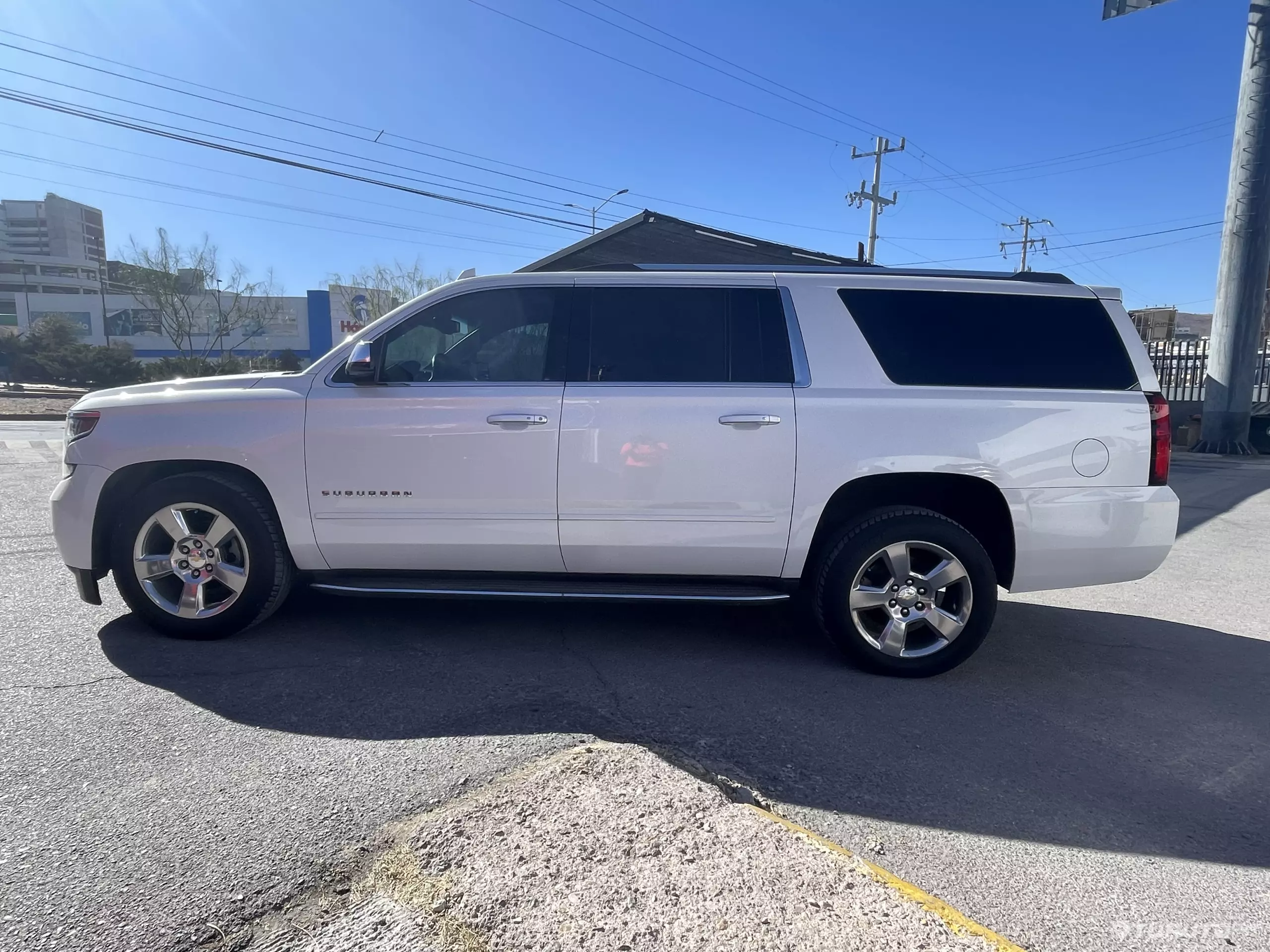 Chevrolet Suburban VUD