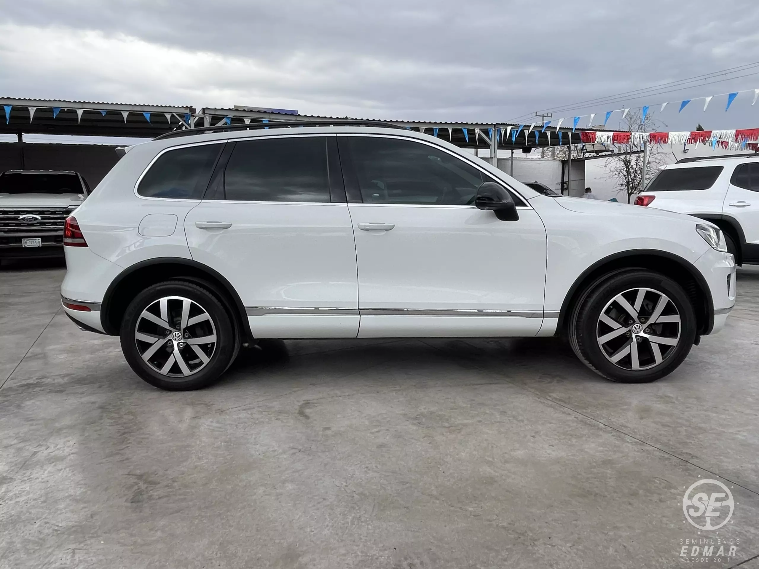 Volkswagen Touareg VUD