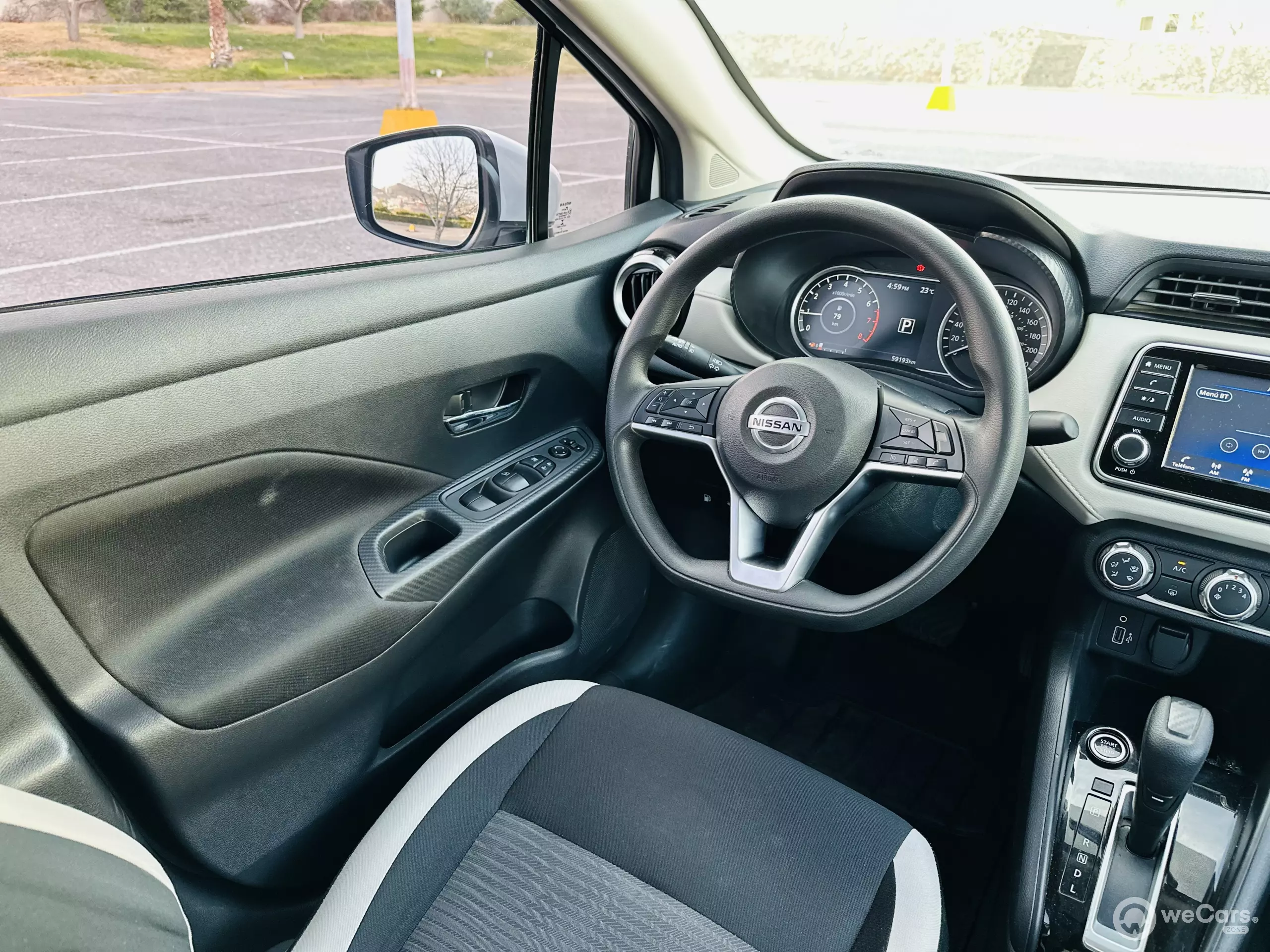 Nissan Versa