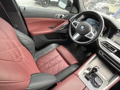 BMW X6 VUD 2023