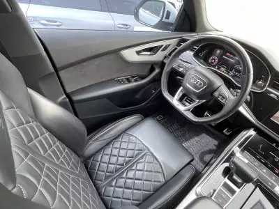 Audi Q8 VUD 2019