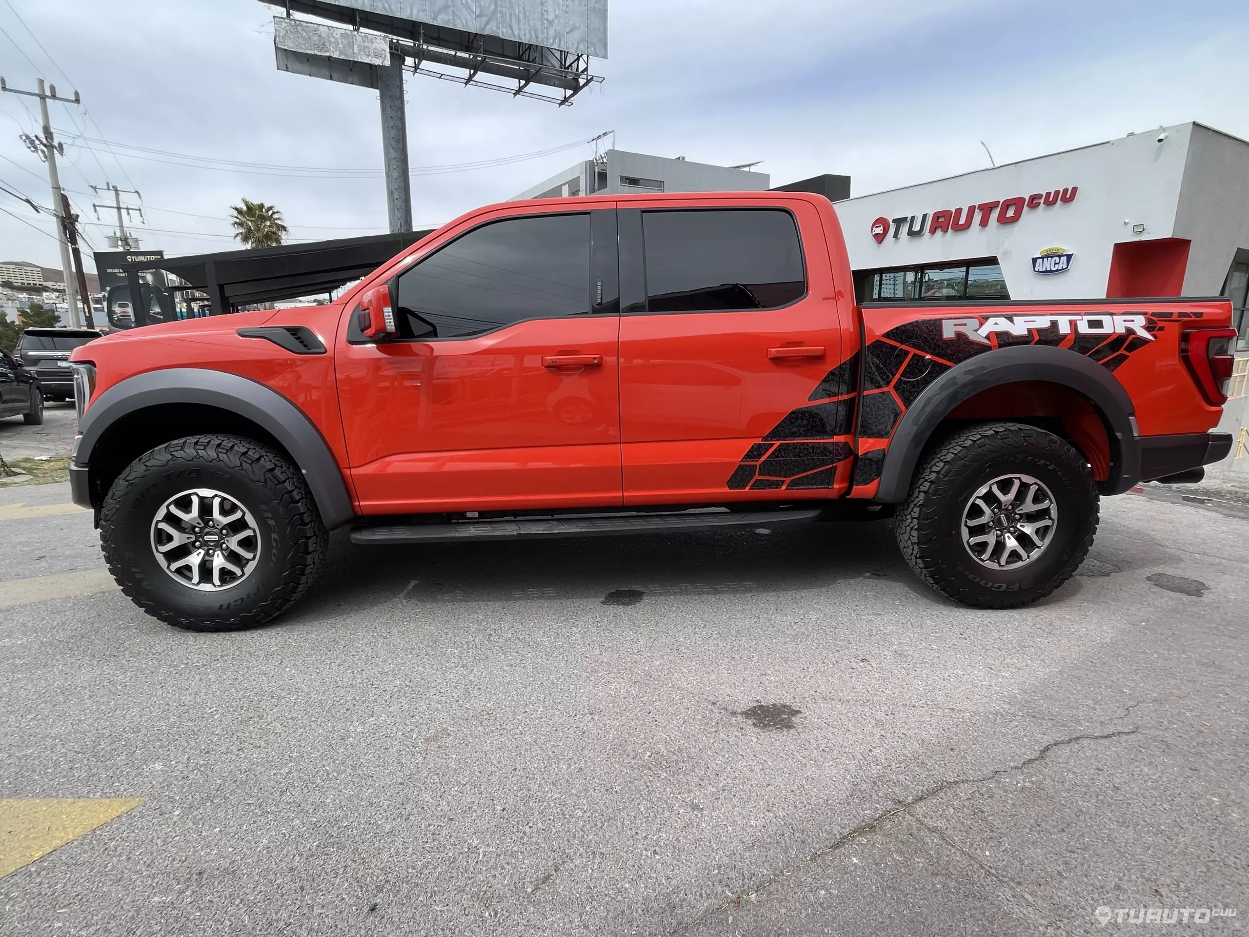 Ford Lobo Pick-Up