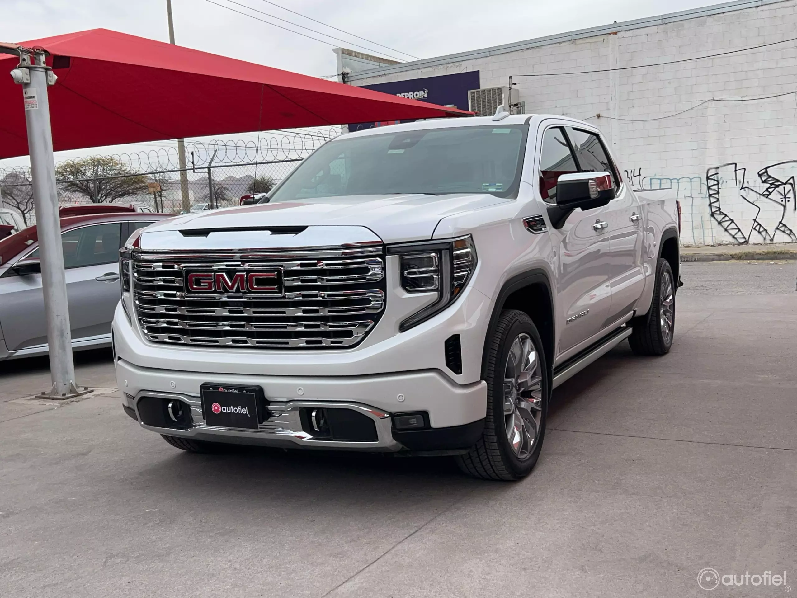 GMC Sierra Pick-Up 4x4