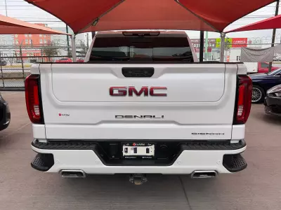 GMC Sierra Pick-Up 4x4 2024