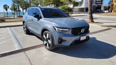 Volvo XC40 VUD 2023