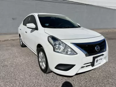 Nissan Versa 2019