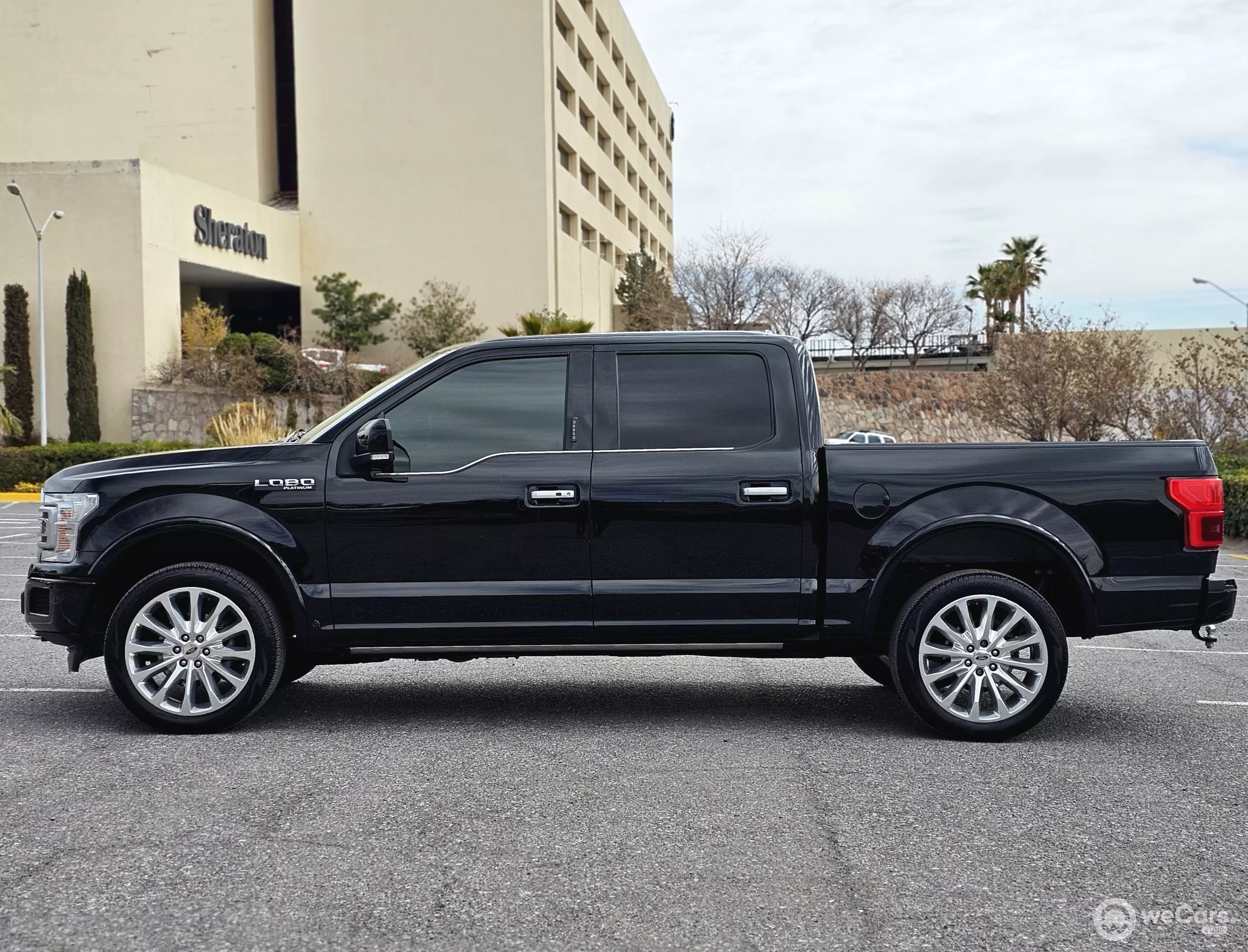 Ford Lobo Pick-Up