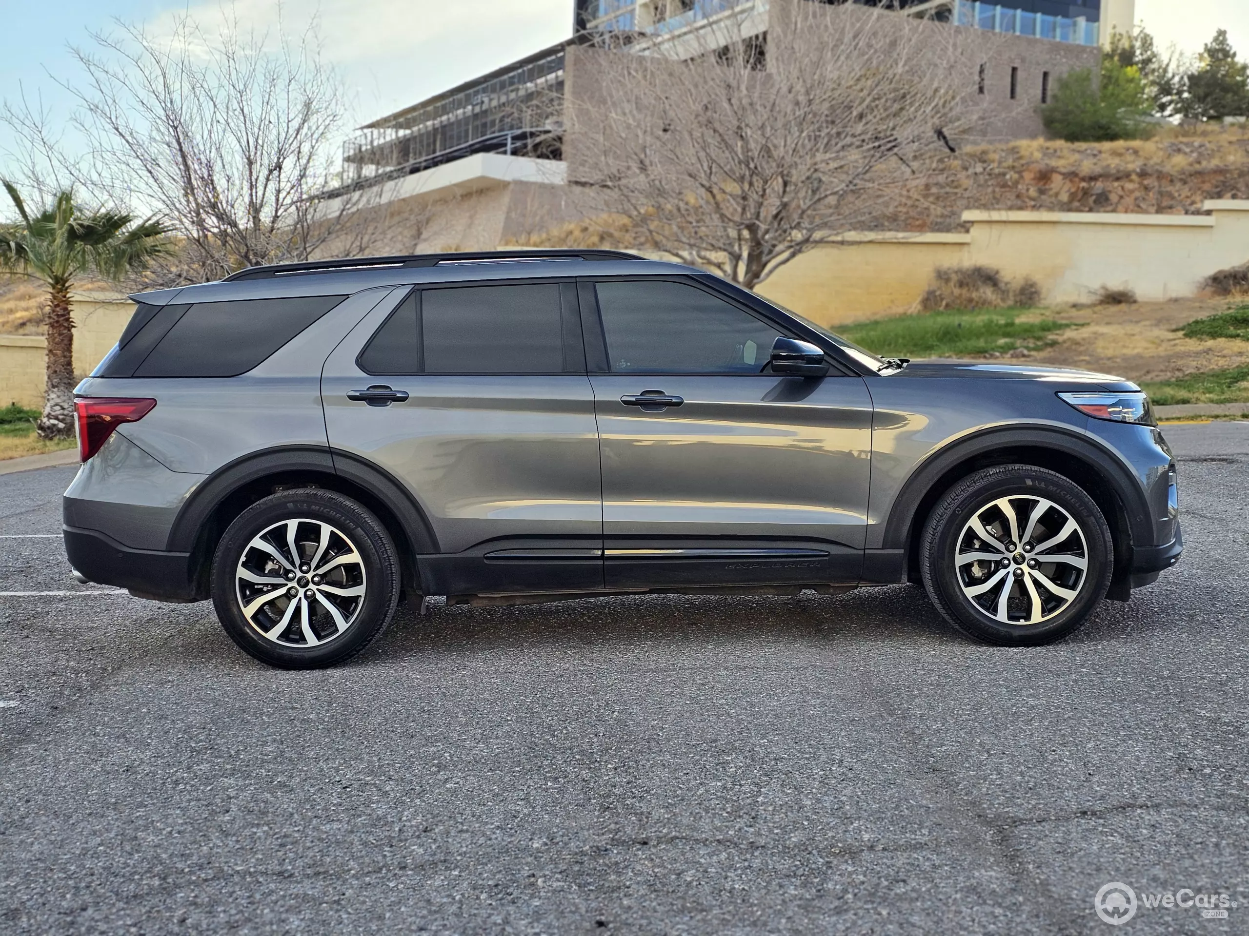 Ford Explorer VUD