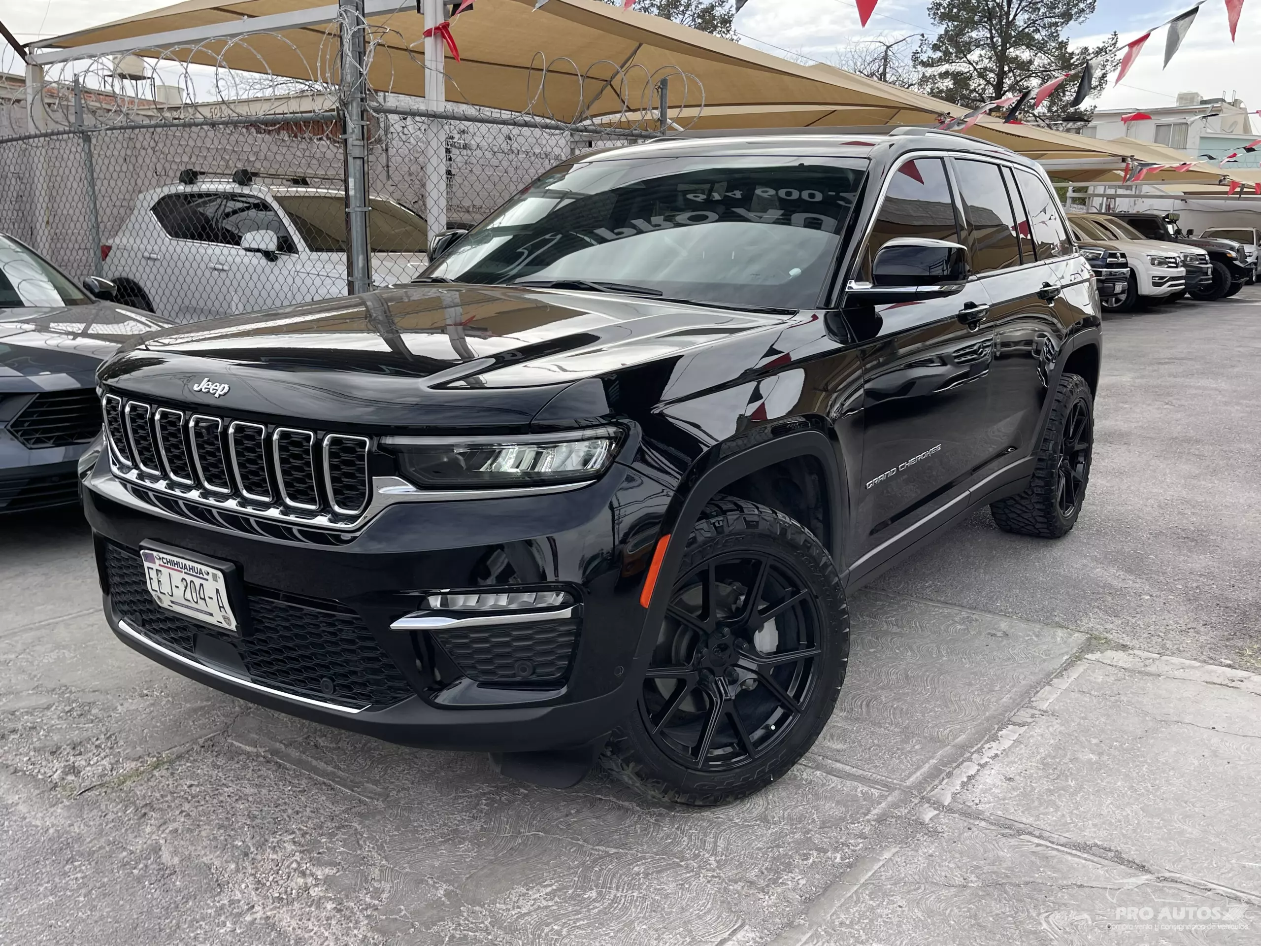 Jeep Grand Cherokee VUD 2022