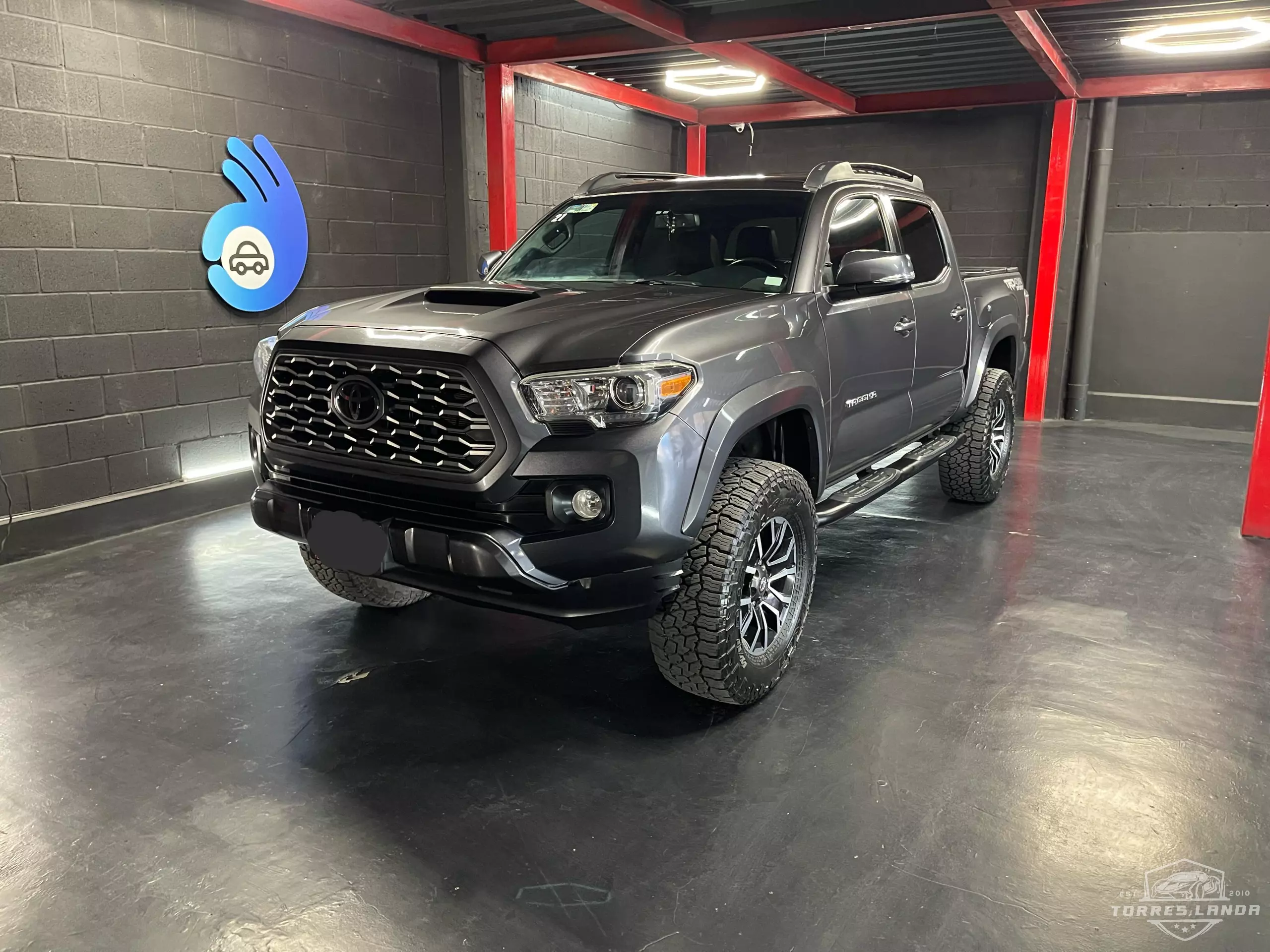 Toyota Tacoma Pick-Up