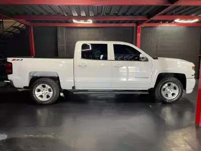 Chevrolet Silverado 2500 y Cheyenne Pick-Up 2018