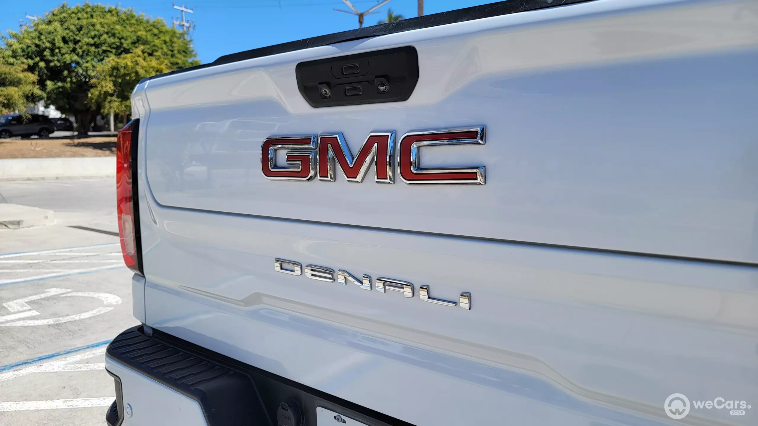 GMC Sierra Pick-Up