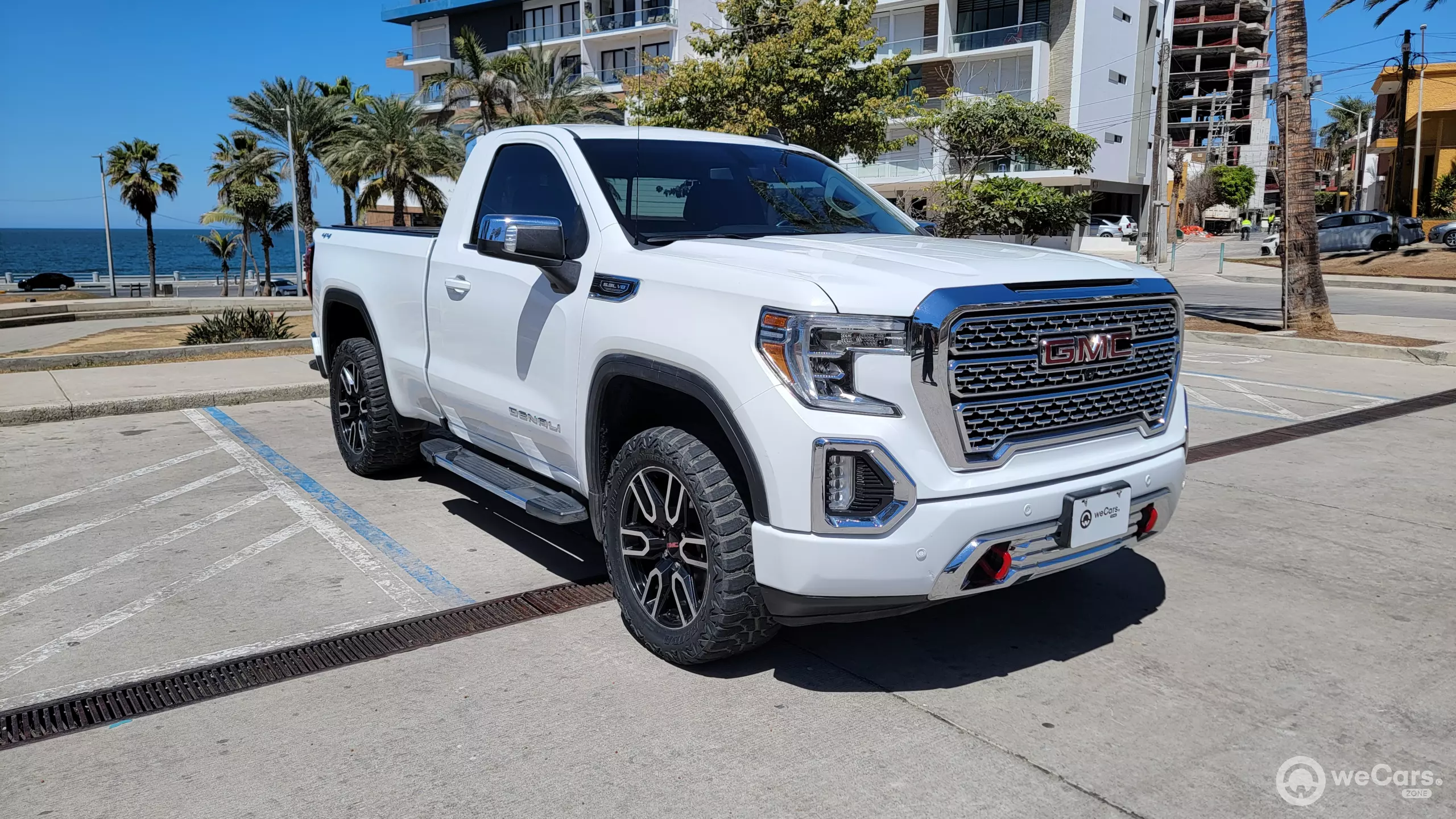 GMC Sierra Pick-Up