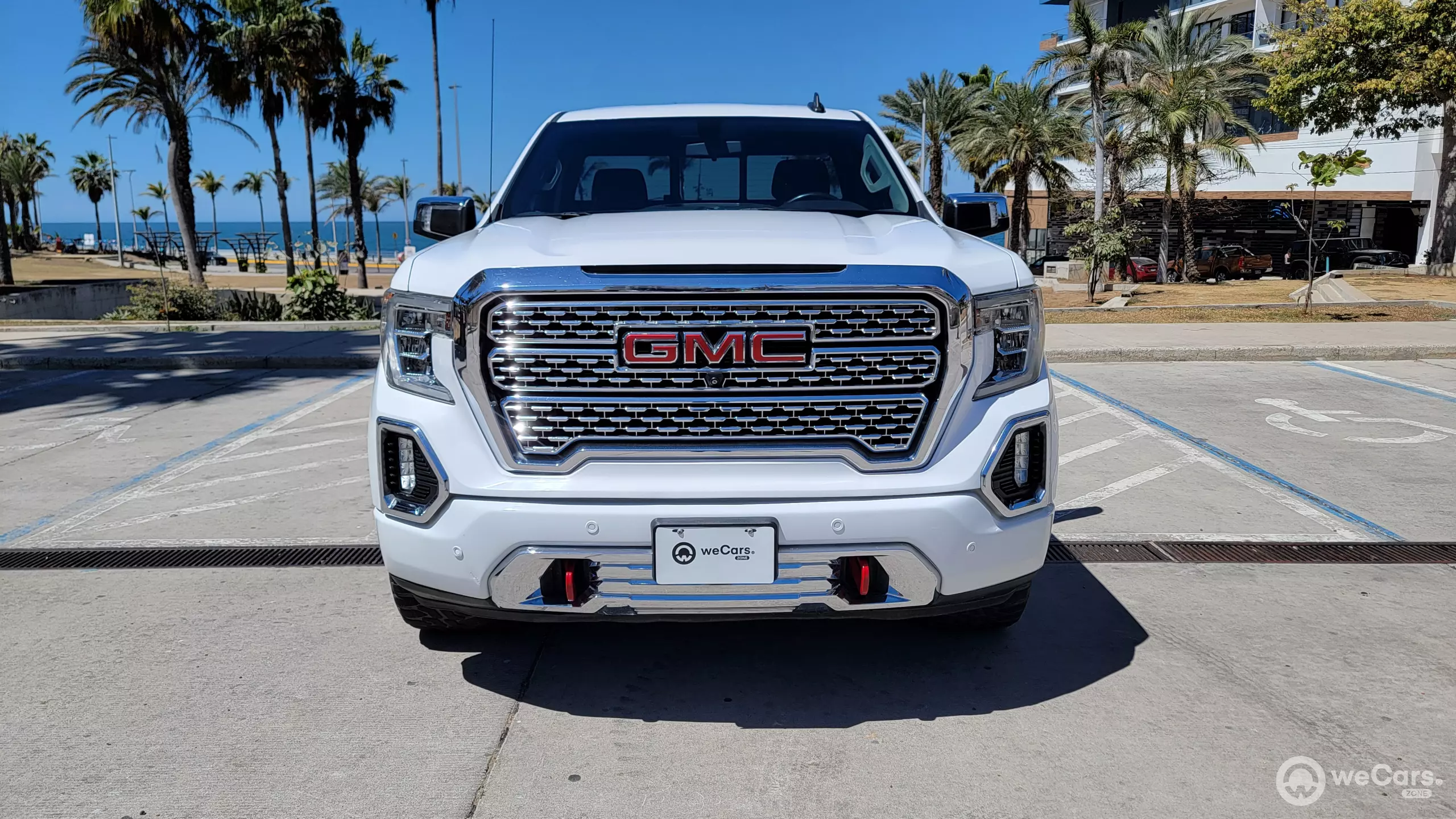 GMC Sierra Pick-Up