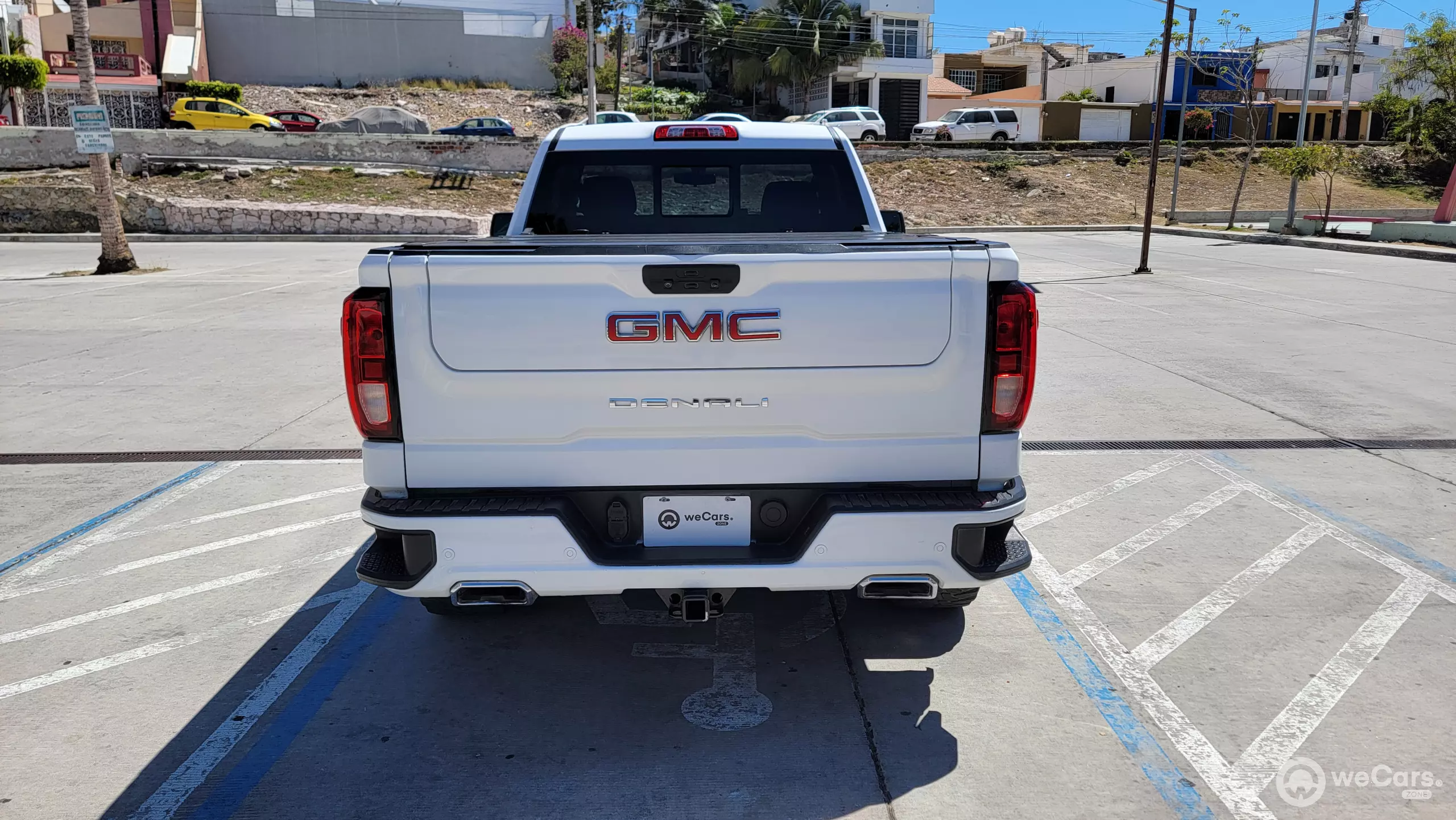 GMC Sierra Pick-Up