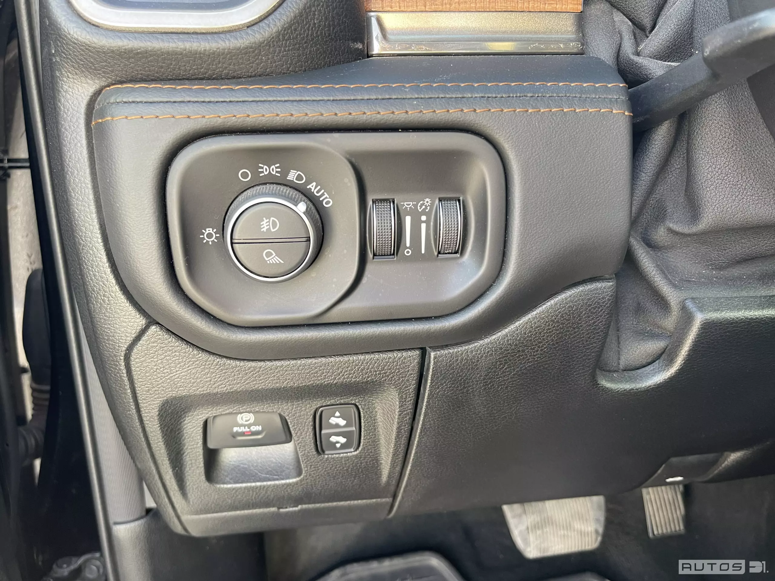 Dodge Ram 1500 Pick-Up