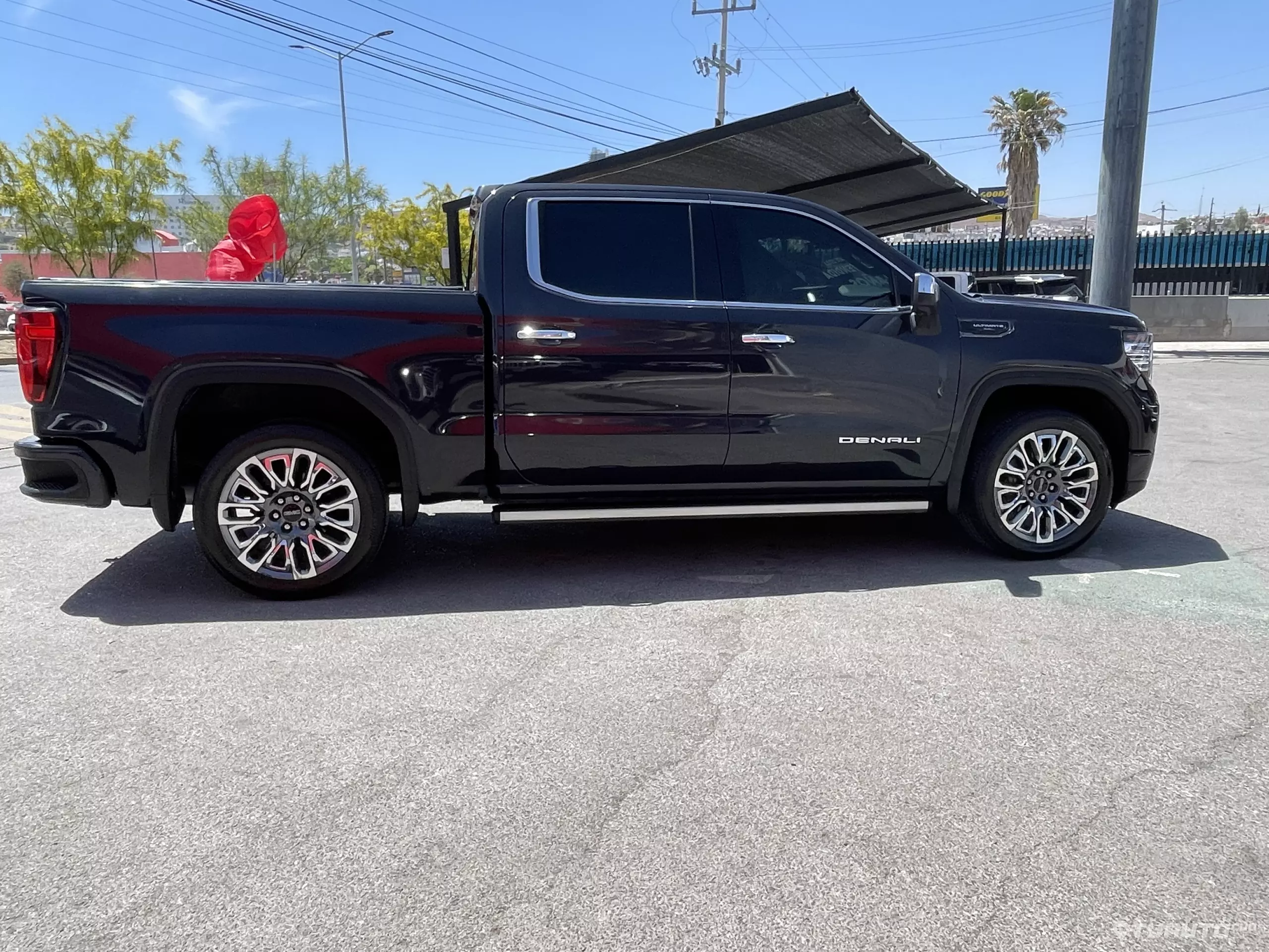 GMC Sierra Pick-Up 4x4