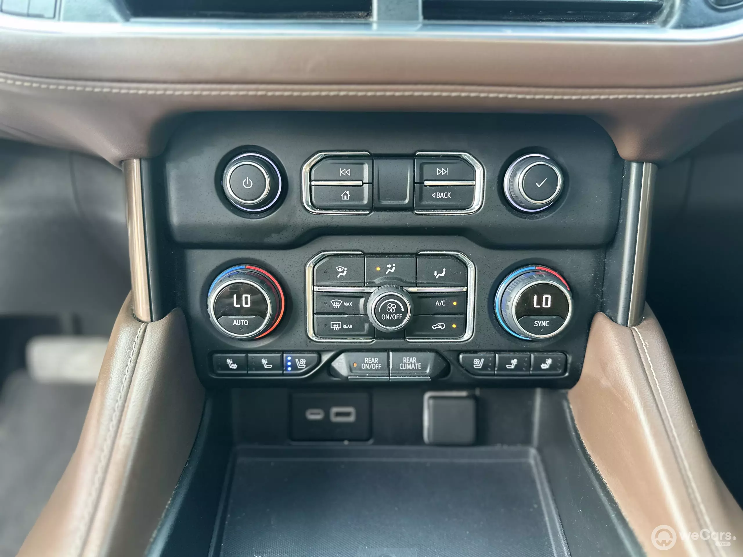 Chevrolet Suburban VUD