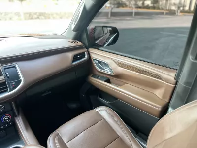 Chevrolet Suburban VUD 2022
