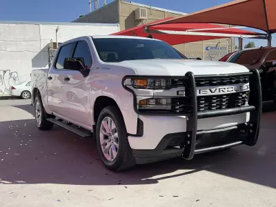 Chevrolet Silverado Pick-Up 2021